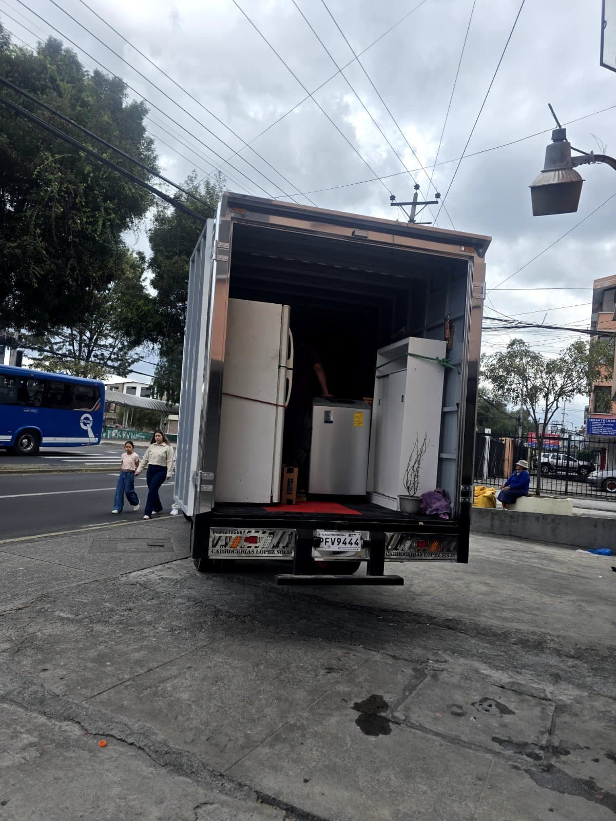 Vehículo de Rene Caguano (foto 2 de 4)