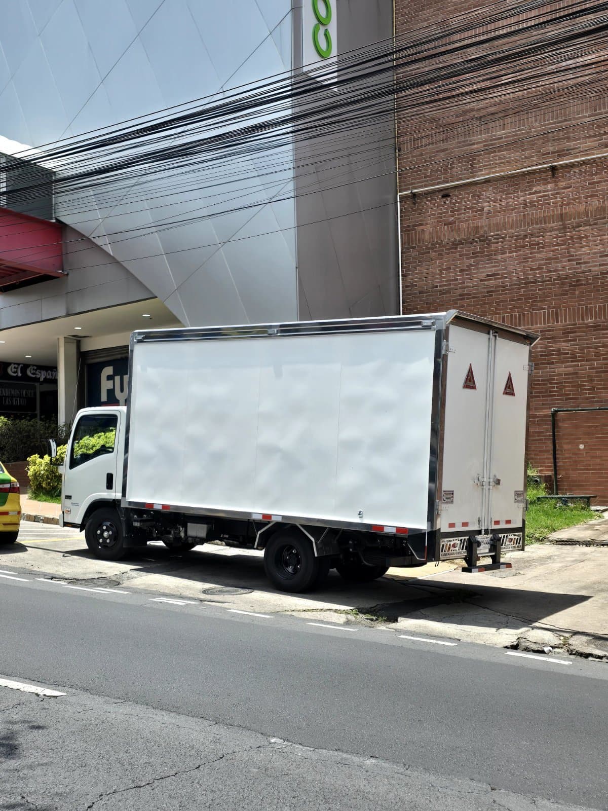 Vehículo de Rene Caguano (foto 3 de 4)